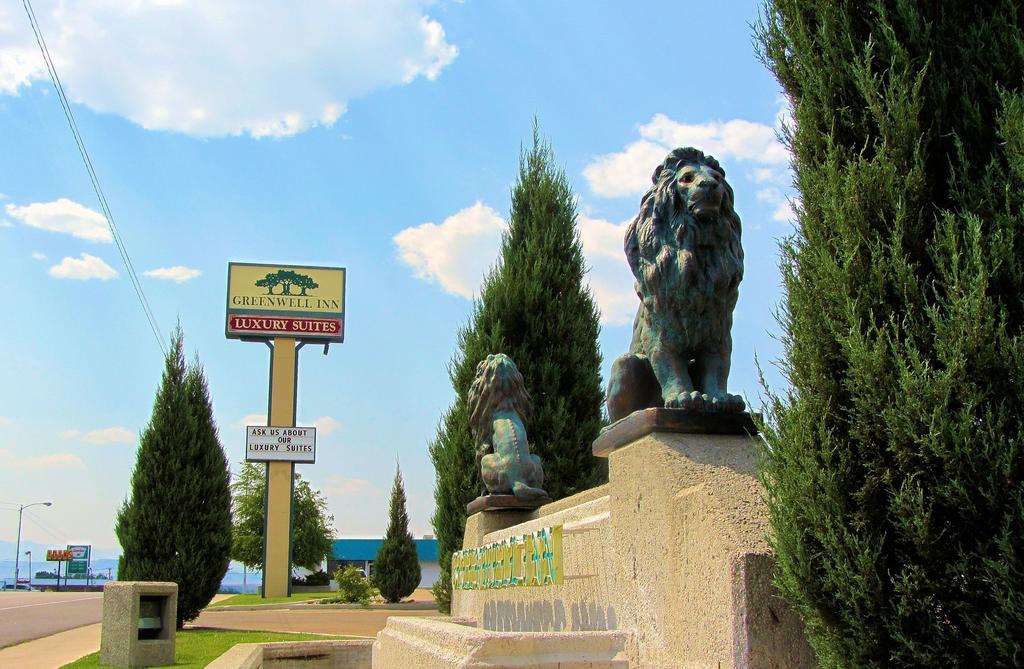 Hotel Greenwell Price